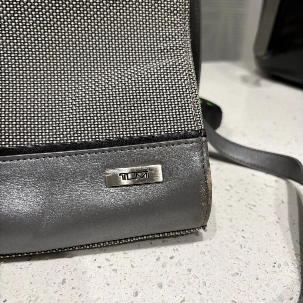 Tumi Gray Textured Men's Briefcase with Shoulder Strap